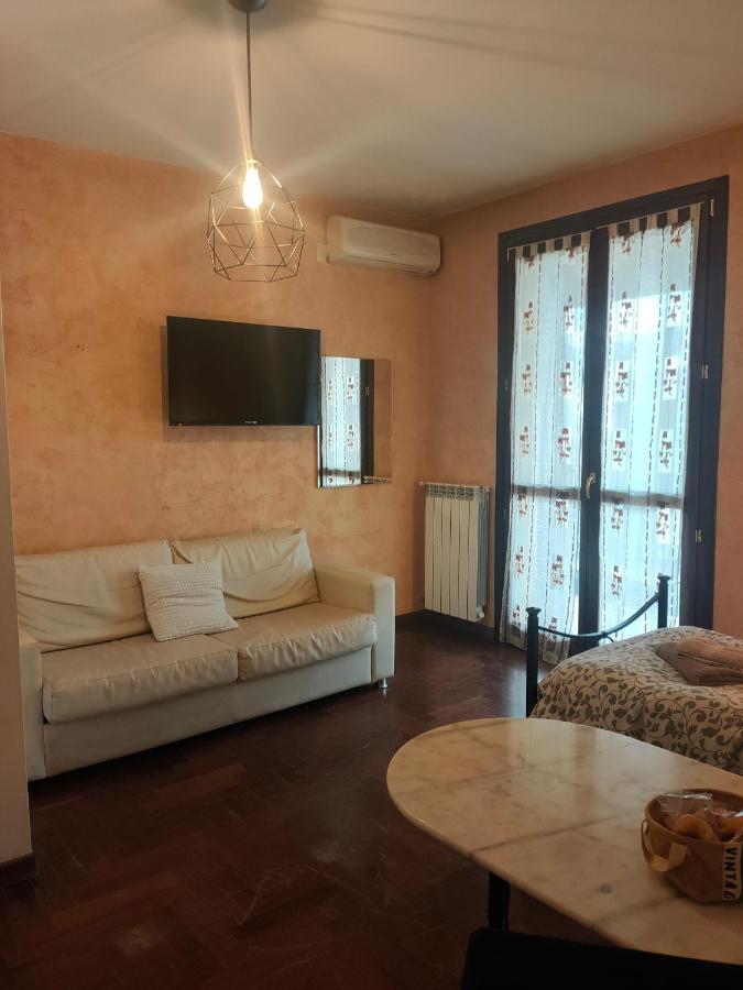 B&B La Tartaruga Pregnana Milanese Exterior photo